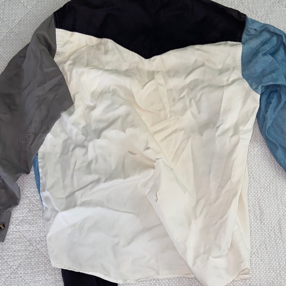 Men's Colorblock Casual Button-Down Shirt - Picture 8 of 8